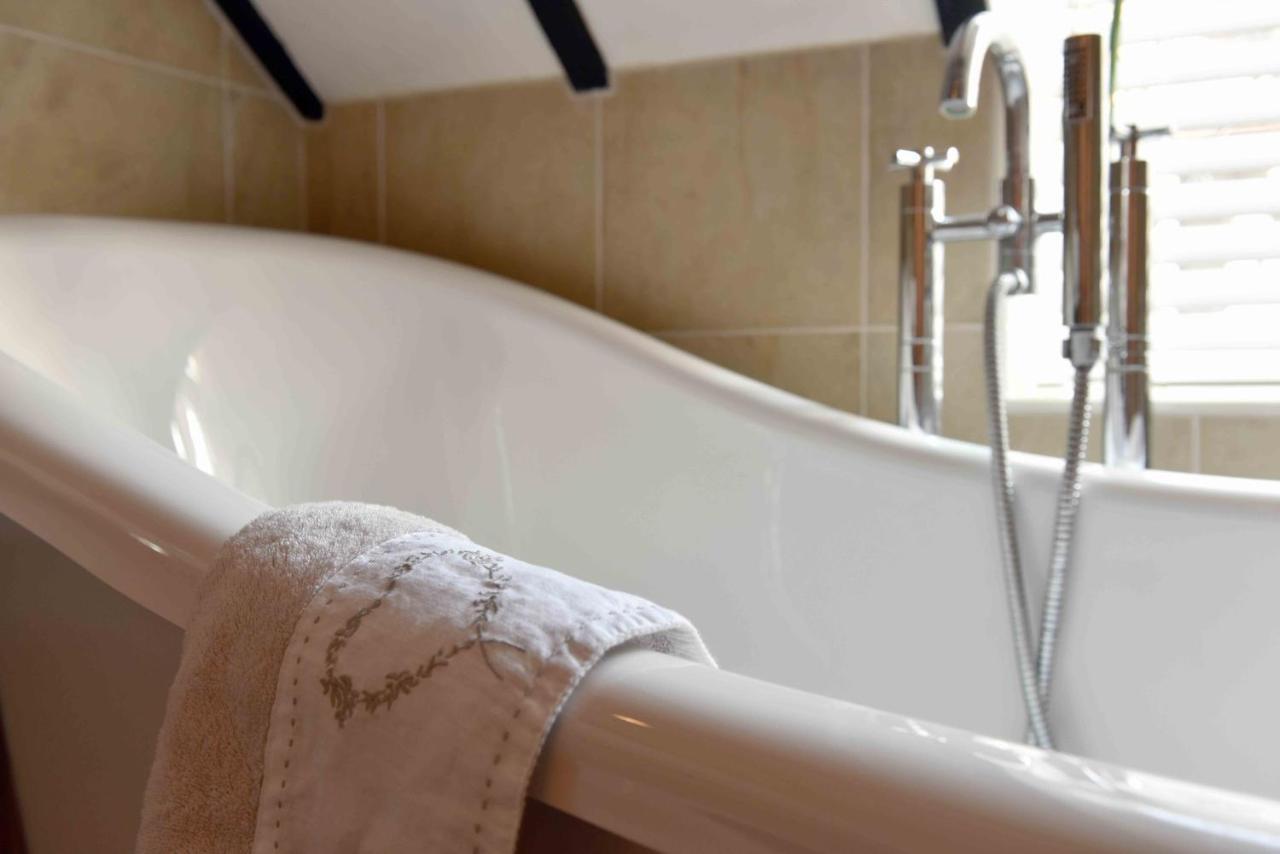 Luxury Eton House, 5 Minute Walk To Windsor Castle Villa Exterior photo