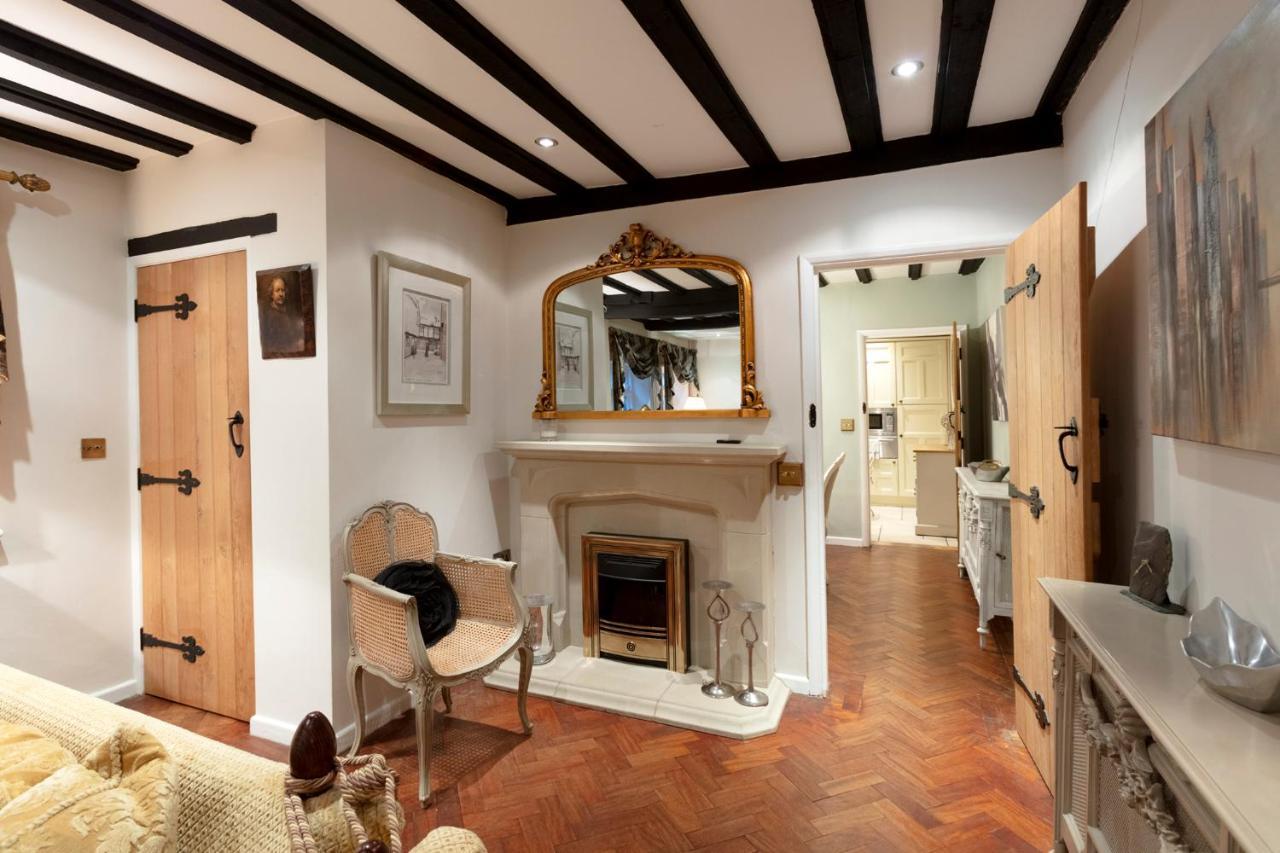 Luxury Eton House, 5 Minute Walk To Windsor Castle Villa Exterior photo